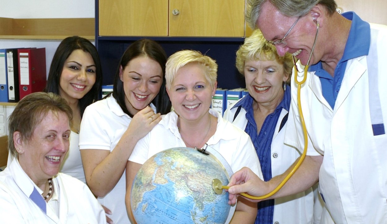 Praxis Dr. Burkhard Rieke DTM&H (Liv.), Innere Medizin, Tropenmedizin, Infektiologie (DGI), Dr. Michaela Rieke, Allgemeinmedizin, reisemedizinische Beratung